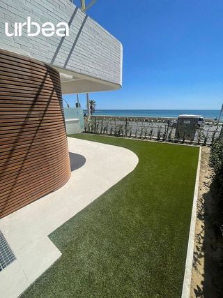 Piso en alquiler en El Mayorazgo - El Limonar en Málaga