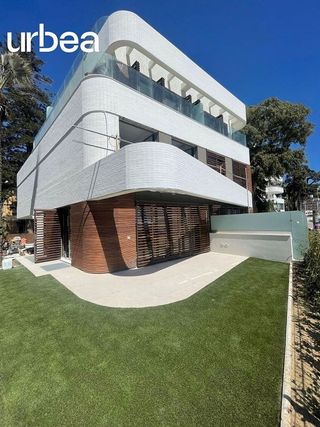 Piso en alquiler en El Mayorazgo - El Limonar en Málaga