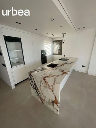 Piso en alquiler en El Mayorazgo - El Limonar en Málaga