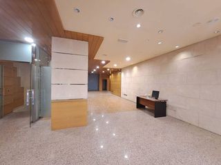 Local comercial en alquiler en Plaza España - Villa Pilar - Reyes Católicos - Vadillos en Burgos