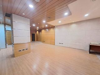 Local comercial en alquiler en Plaza España - Villa Pilar - Reyes Católicos - Vadillos en Burgos