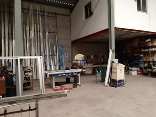 Nave industrial en alquiler en Avda. de Abril. - 9 de octubre en Sagunto