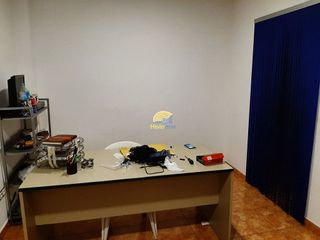 Nave industrial en alquiler en Avda. de Abril. - 9 de octubre en Sagunto