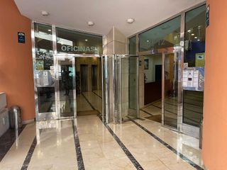 Piso en alquiler en Playa de la Fontanilla en Marbella