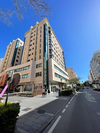 Piso en alquiler en Playa de la Fontanilla en Marbella