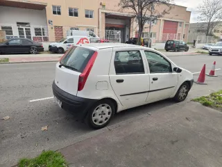 FIAT Punto 2000
