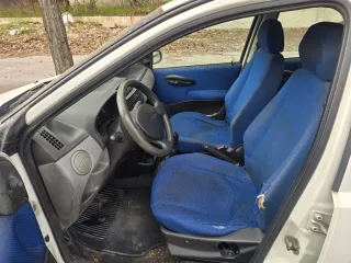 FIAT Punto 2000