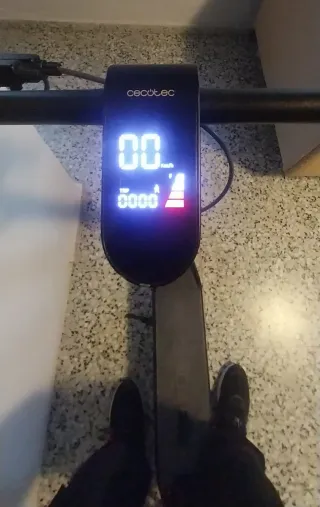 Patinete Eléctrico Cecotec Bongo D30 XL