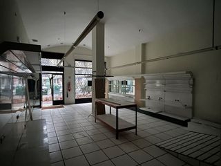 Local comercial en venta en Ensanche en Pamplona