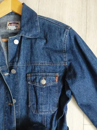 Chaqueta tejana con cinturón