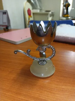 Porta uovo vintage onice e metallo