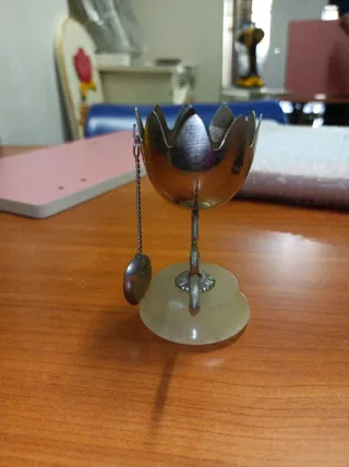 Porta uovo vintage onice e metallo