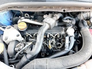 Renault 1102100 8200399038 centralita motor clio