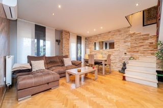 Dúplex en venta en Sevilla la Nueva