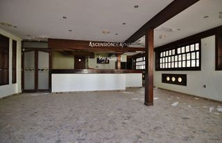 Local comercial en venta en Castell del Rey en Almería