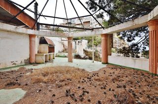 Local comercial en venta en Castell del Rey en Almería