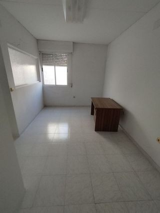 Local comercial en venta en Tomelloso