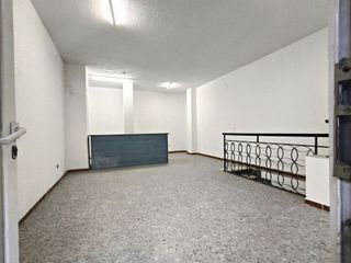 Local comercial en venta en Juan de la Cierva en Getafe
