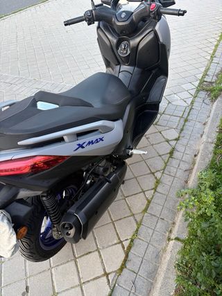 Yamaha XMAX 300 Scooter