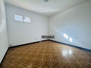 Casa adosada en venta en Veinat en Salt