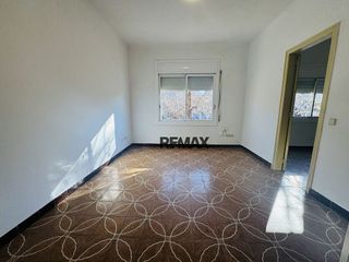 Casa adosada en venta en Veinat en Salt