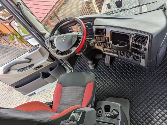 Renault Trucks Magnum  2012