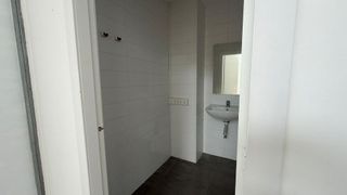 Local comercial en alquiler en Fontsanta - Fatjó en Cornellà de Llobregat