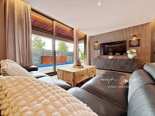 Chalet en alquiler en Montmar en Castelldefels