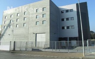 Nave industrial en alquiler en Santa Perpètua de Mogoda