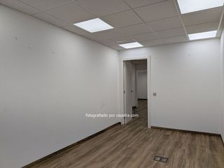 Oficina en alquiler en Sant Just Desvern