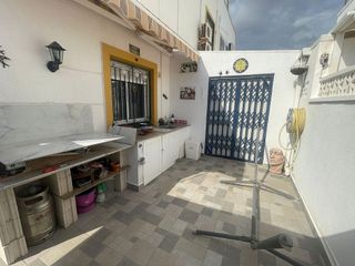 Casa adosada en venta en La Siesta - El Salado - Torreta en Torrevieja