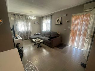 Casa adosada en venta en La Siesta - El Salado - Torreta en Torrevieja