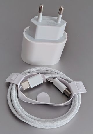 Cargador Rápido 35W compartible iPhone 15 16 17