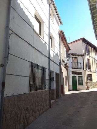 Casa adosada en venta en Candeleda