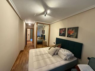 Piso en alquiler en Zona Teatro Campoamor en Oviedo