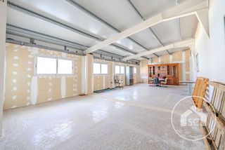 Local comercial en alquiler en Petrer