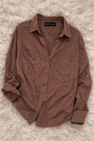 Camisa marrón chocolate botones