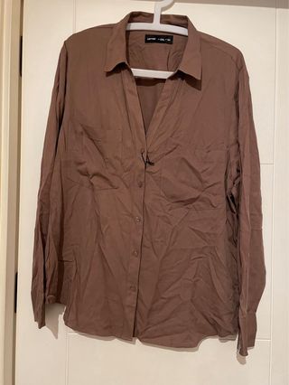 Camisa marrón chocolate botones