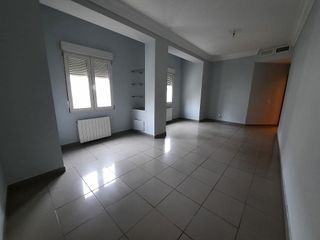 Piso en alquiler en Santa Marina - La Paz en Badajoz