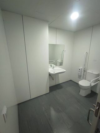 Local comercial en alquiler en Milán - Pumarín - Teatinos en Oviedo