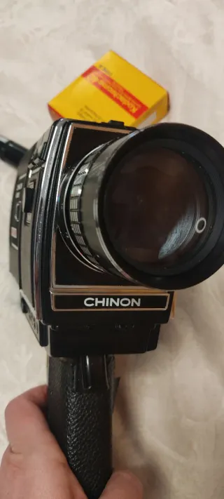 Cámara Super 8 Chinon 808 S con cassette kodak