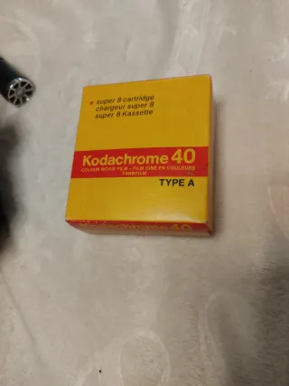 Cámara Super 8 Chinon 808 S con cassette kodak