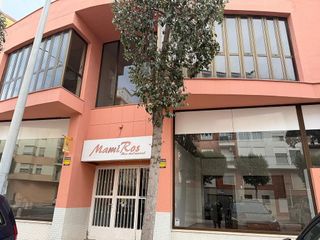 Local comercial en alquiler en Piscinas en Villarreal
