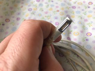 Fuente Cargador Apple MagSafe 60W ORIGINAL