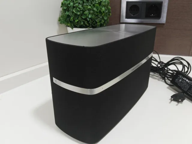 Altavoz Bowers & Wilkins Negro/Plata