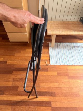 Banqueta alta plegable negra