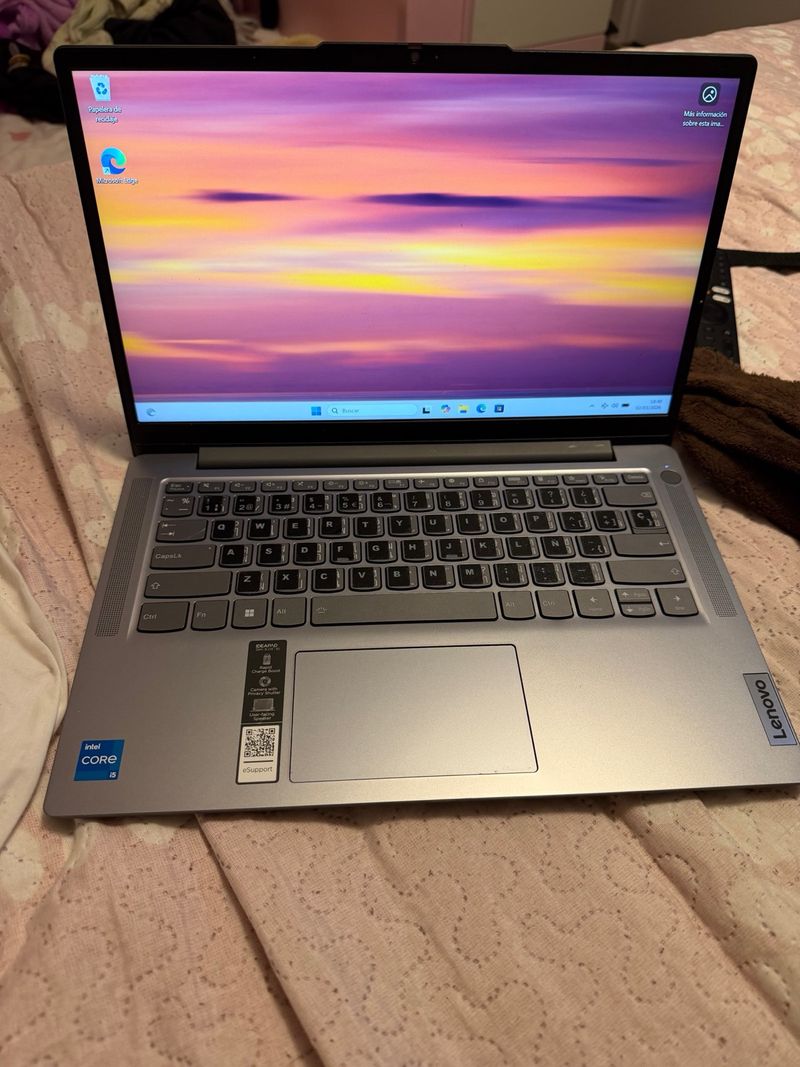 Lenovo IdeaPad i5 12th Gen / 16GB RAM / 500GB SSD