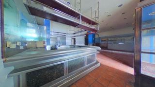 Local comercial en venta en Milán - Pumarín - Teatinos en Oviedo