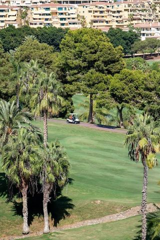 Piso en venta en Torrequebrada en Benalmádena