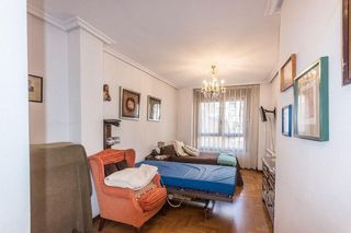 Piso en venta en Centro en Gijón